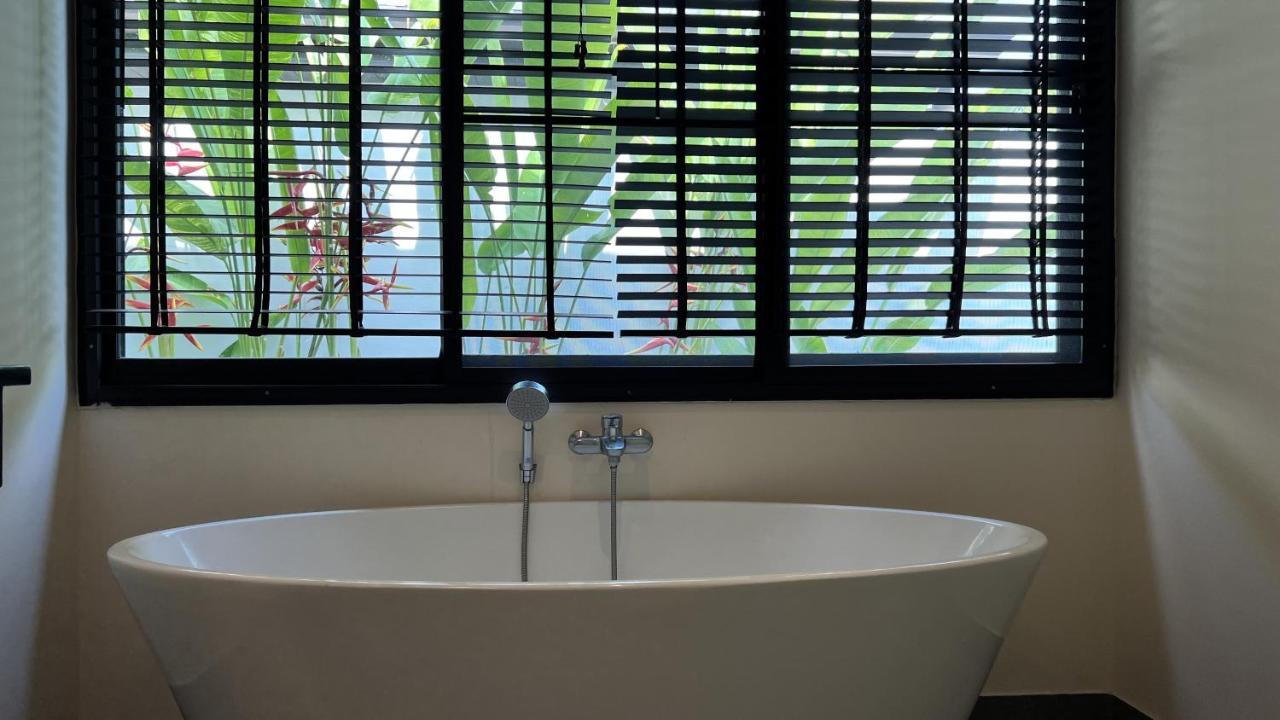 Plunge Tropic Villas 2 Naiharn Rawai Zewnętrze zdjęcie